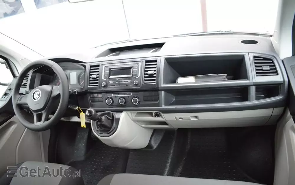 VOLKSWAGEN TRANSPORTER T6 DOKA SELAN // 