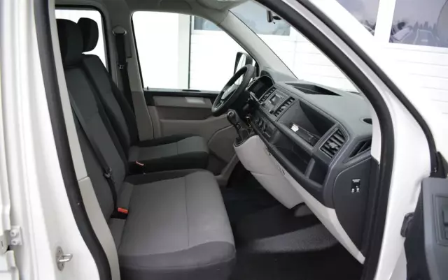 VOLKSWAGEN TRANSPORTER T6 DOKA SELAN // 