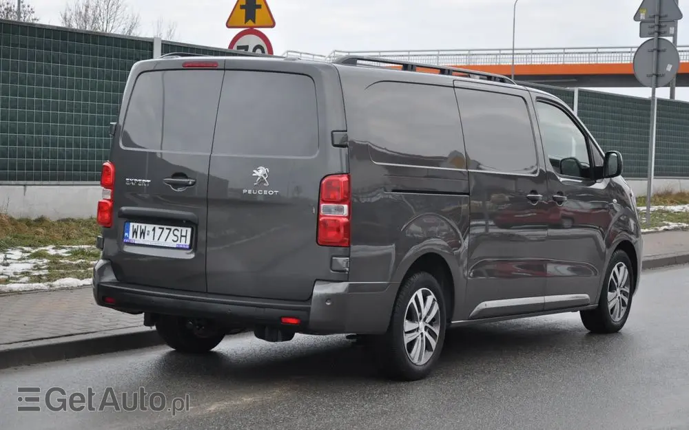 PEUGEOT EXPERT 2.0 HDI 177 KM AUTOMAT IZOTERMA KRAJOWY BEZWYPADKOWY I WŁAŚCICIEL Drzwi przesuwne z dwóch stron 