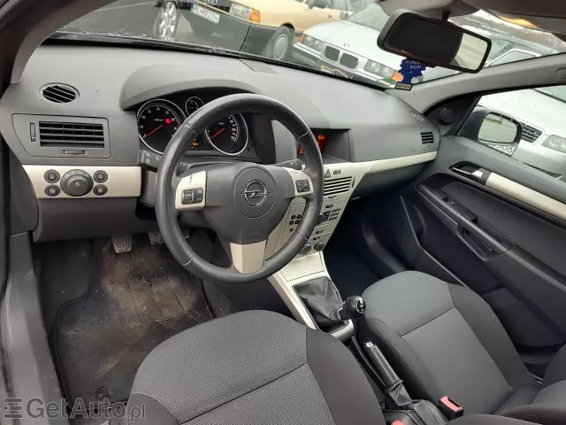 OPEL Astra Edition
