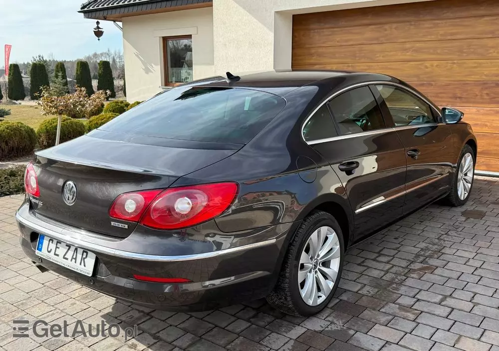 VOLKSWAGEN Passat CC 