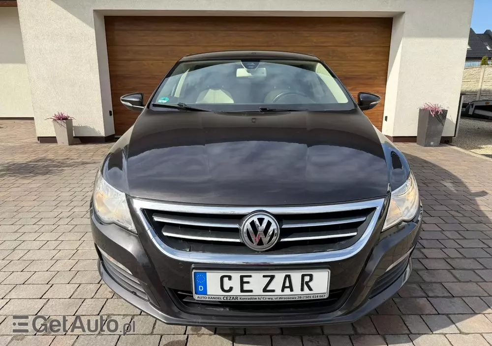 VOLKSWAGEN Passat CC 