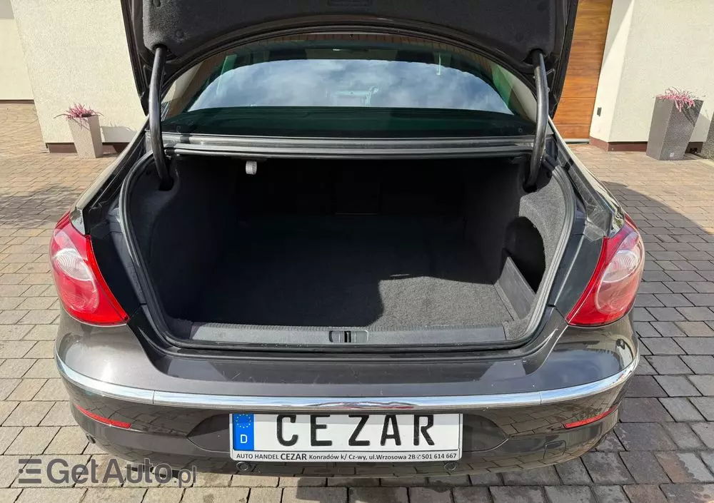 VOLKSWAGEN Passat CC 