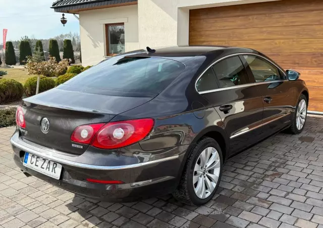 VOLKSWAGEN Passat CC 