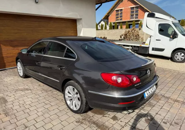 VOLKSWAGEN Passat CC 