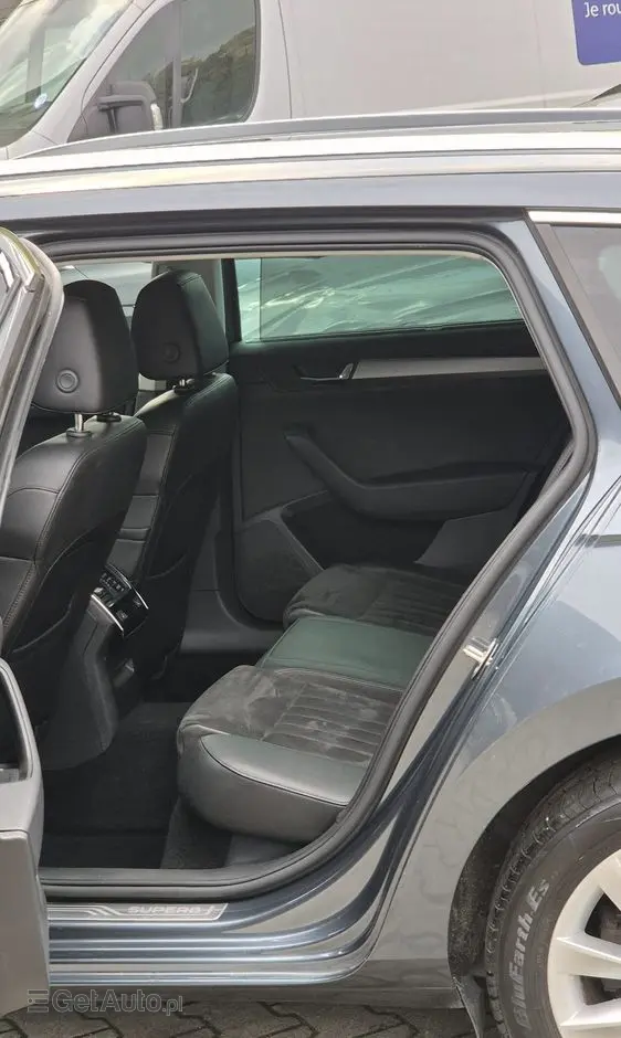 SKODA Superb 1.6 TDI DSG Ambition