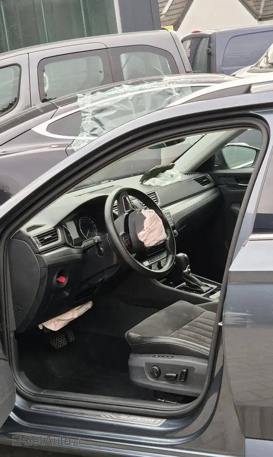 SKODA Superb 1.6 TDI DSG Ambition