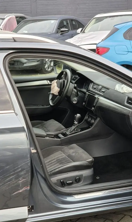 SKODA Superb 1.6 TDI DSG Ambition