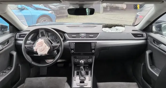 SKODA Superb 1.6 TDI DSG Ambition