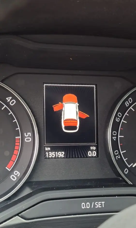 SKODA Superb 1.6 TDI DSG Ambition