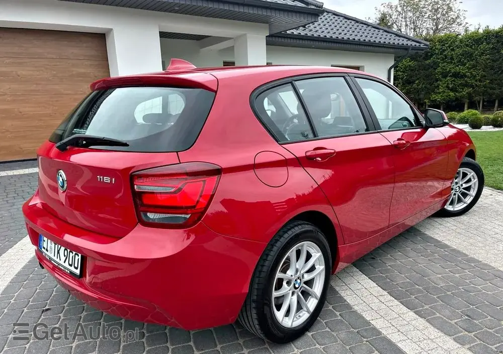 BMW Seria 1 116i Sport Line
