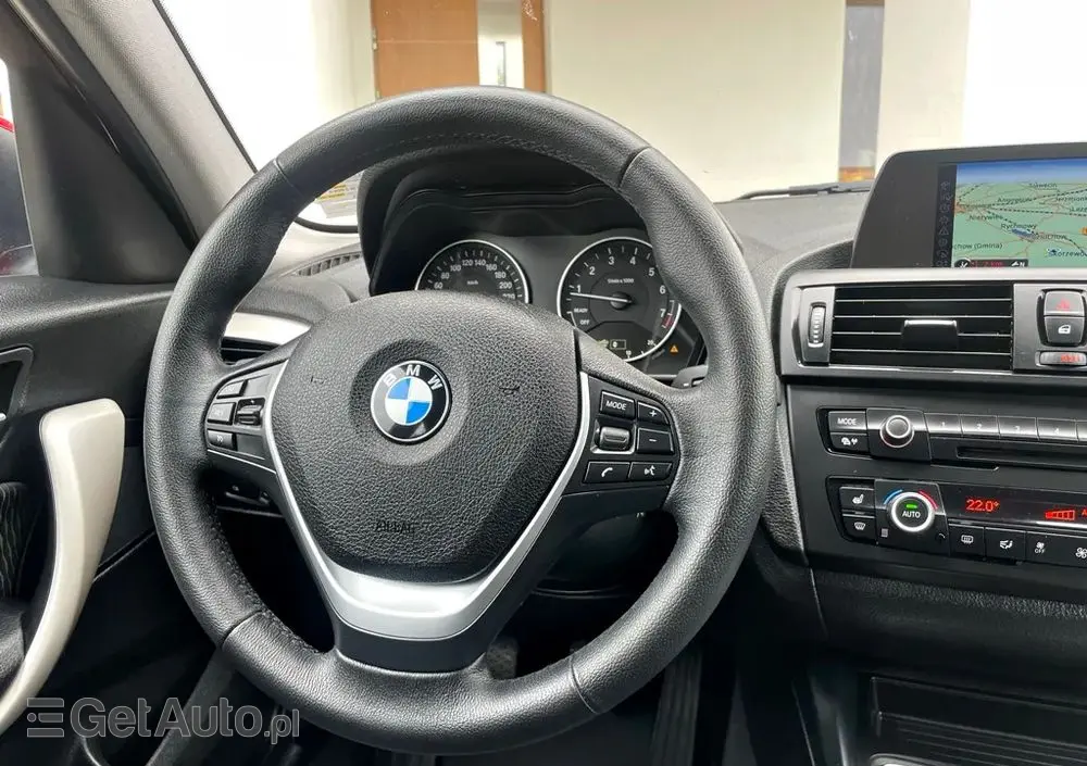 BMW Seria 1 116i Sport Line