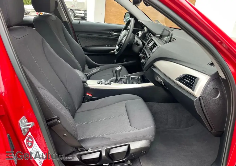 BMW Seria 1 116i Sport Line