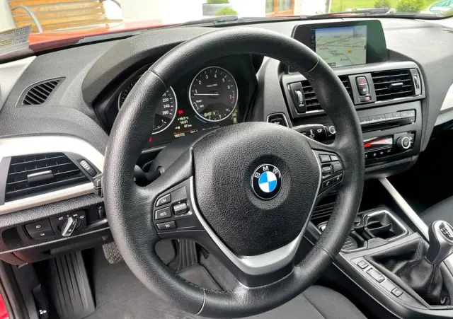 BMW Seria 1 116i Sport Line