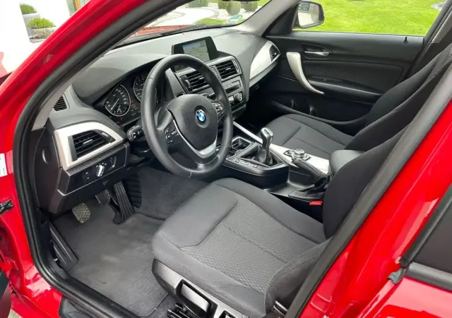 BMW Seria 1 116i Sport Line