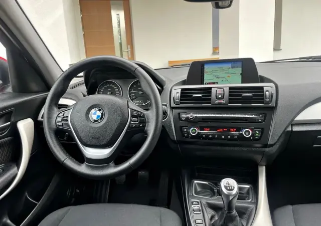 BMW Seria 1 116i Sport Line