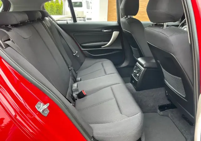 BMW Seria 1 116i Sport Line