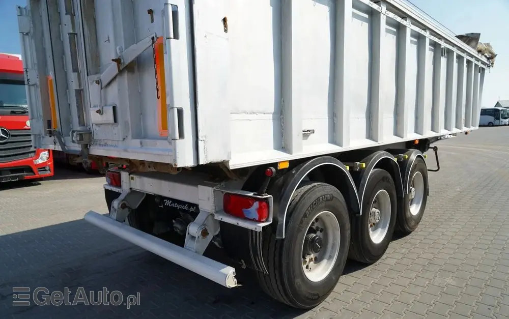 BENALU WYWROTKA / 24 m3 / ALUMINIOWA / OŚ PODNOSZONA / WAGA: 5 300 KG / ELEKTRYCZNA PLANDEKA / ALUFELGI  W 