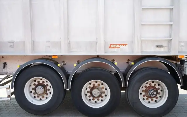 BENALU WYWROTKA / 24 m3 / ALUMINIOWA / OŚ PODNOSZONA / WAGA: 5 300 KG / ELEKTRYCZNA PLANDEKA / ALUFELGI  W 