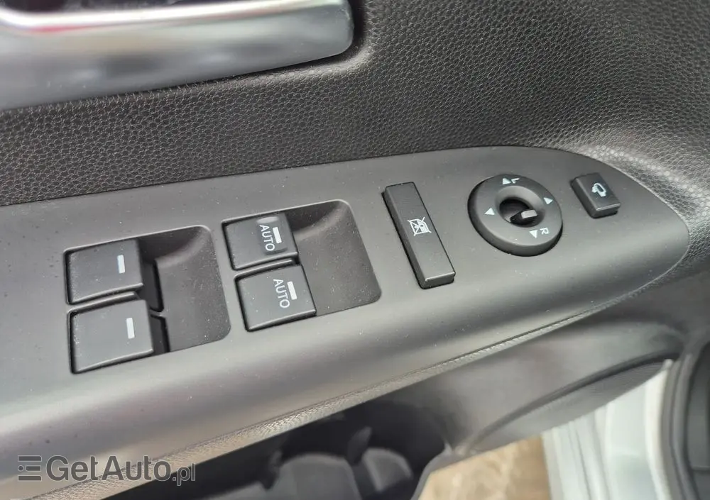 KIA Venga 1.6 CVVT Dream-Team Edition