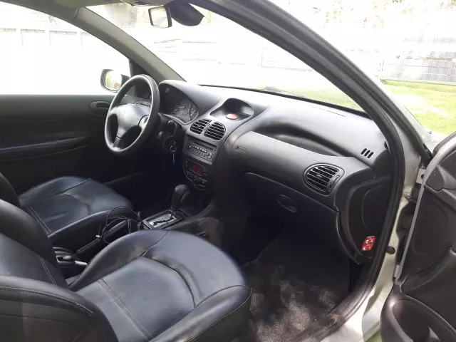 PEUGEOT 206 