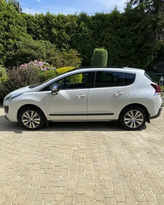 PEUGEOT 3008 1.6 BlueHDi Style S&S