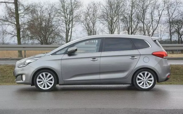 KIA Carens 2.0 GDI Automatik Vision