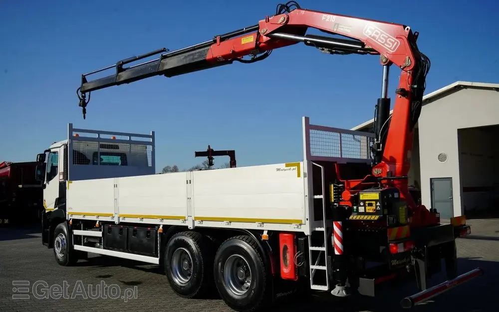 RENAULT C 430 / 6x4 / SKRZYNIOWY 7,2 M + HDS FASSI F215A / WYSÓW 10 M / STEROWANIE RADIOWE / WIDŁY / ROTATOR 