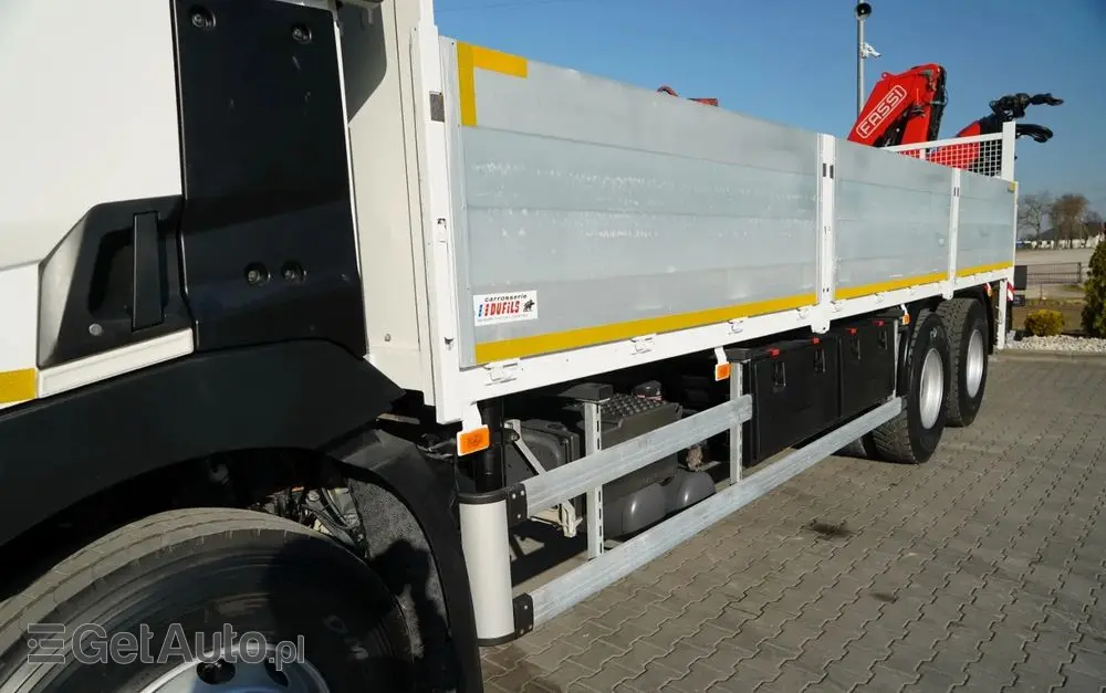 RENAULT C 430 / 6x4 / SKRZYNIOWY 7,2 M + HDS FASSI F215A / WYSÓW 10 M / STEROWANIE RADIOWE / WIDŁY / ROTATOR 