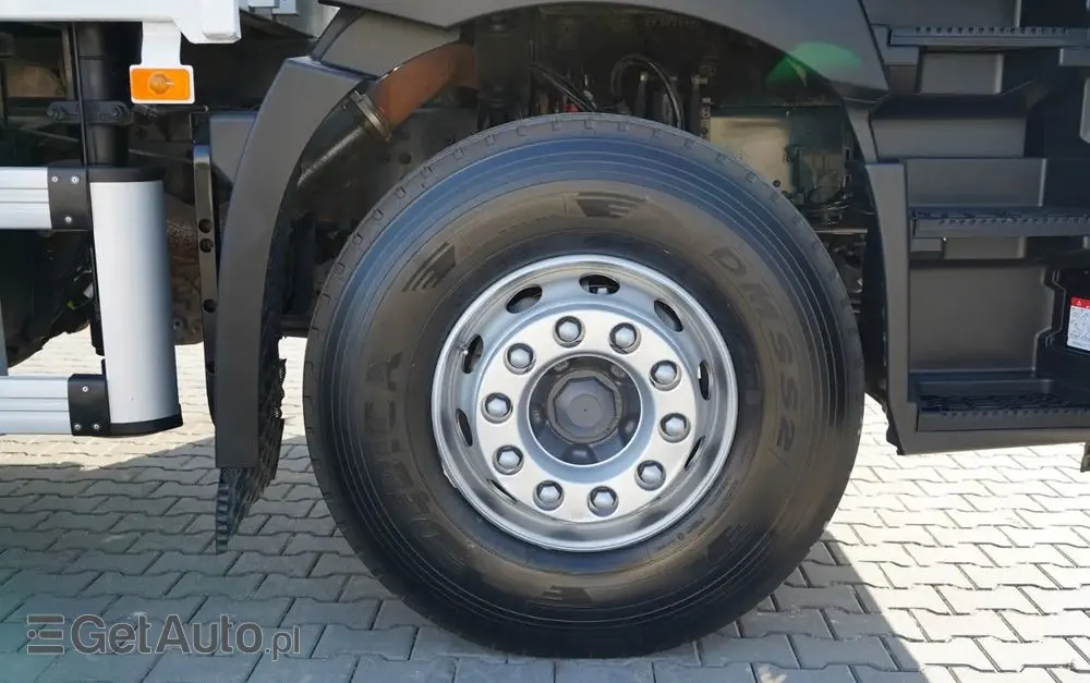 RENAULT C 430 / 6x4 / SKRZYNIOWY 7,2 M + HDS FASSI F215A / WYSÓW 10 M / STEROWANIE RADIOWE / WIDŁY / ROTATOR 