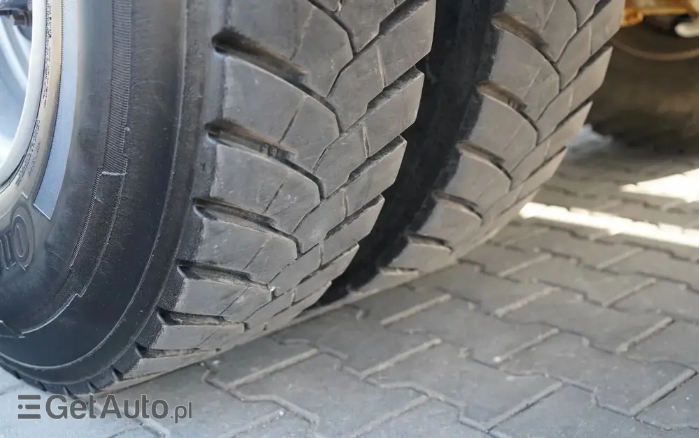 RENAULT C 430 / 6x4 / SKRZYNIOWY 7,2 M + HDS FASSI F215A / WYSÓW 10 M / STEROWANIE RADIOWE / WIDŁY / ROTATOR 