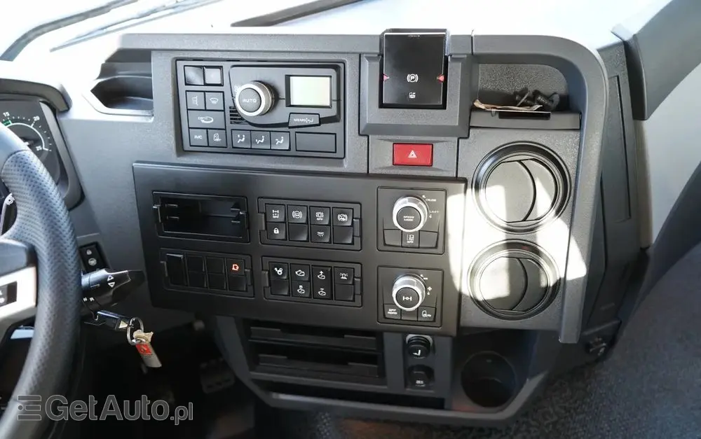 RENAULT C 430 / 6x4 / SKRZYNIOWY 7,2 M + HDS FASSI F215A / WYSÓW 10 M / STEROWANIE RADIOWE / WIDŁY / ROTATOR 