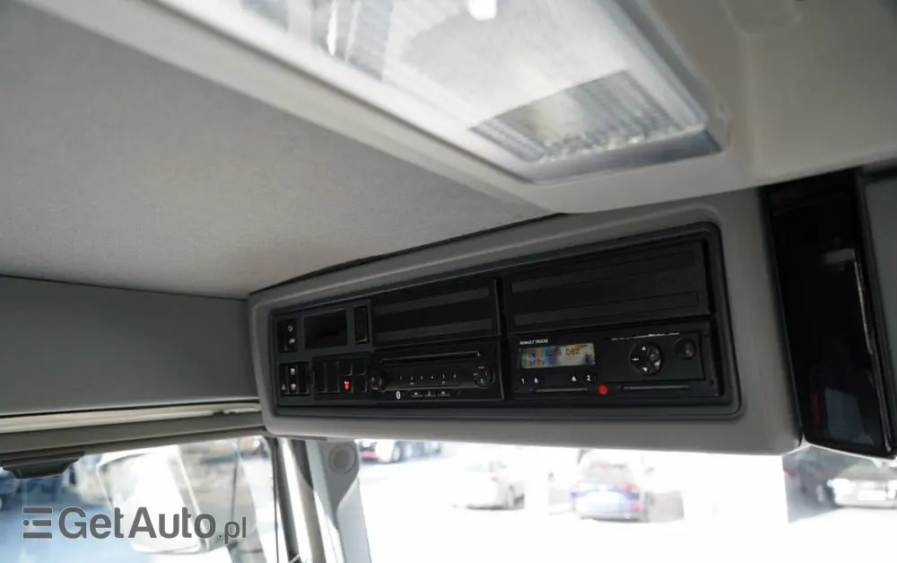 RENAULT C 430 / 6x4 / SKRZYNIOWY 7,2 M + HDS FASSI F215A / WYSÓW 10 M / STEROWANIE RADIOWE / WIDŁY / ROTATOR 