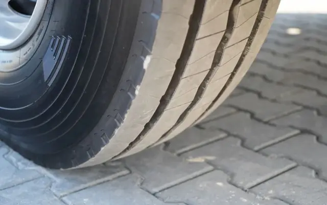 RENAULT C 430 / 6x4 / SKRZYNIOWY 7,2 M + HDS FASSI F215A / WYSÓW 10 M / STEROWANIE RADIOWE / WIDŁY / ROTATOR 