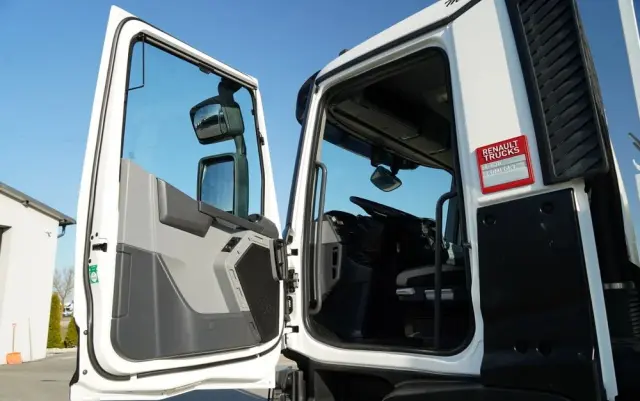 RENAULT C 430 / 6x4 / SKRZYNIOWY 7,2 M + HDS FASSI F215A / WYSÓW 10 M / STEROWANIE RADIOWE / WIDŁY / ROTATOR 