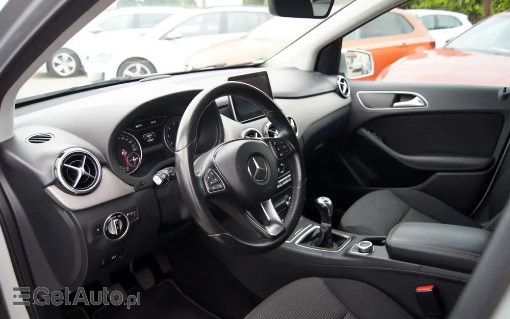 MERCEDES-BENZ Klasa B 180 Style