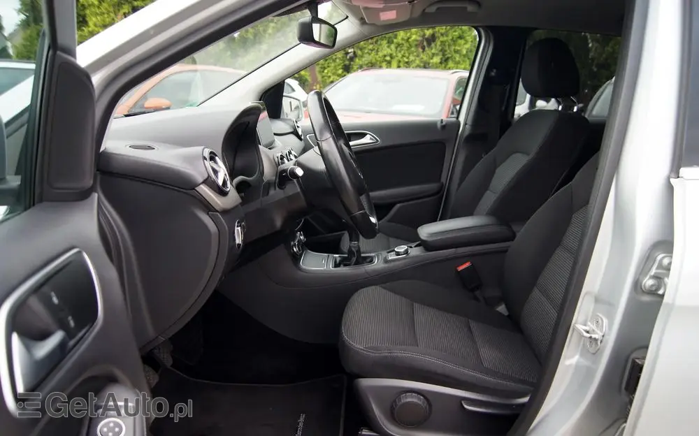 MERCEDES-BENZ Klasa B 180 Style