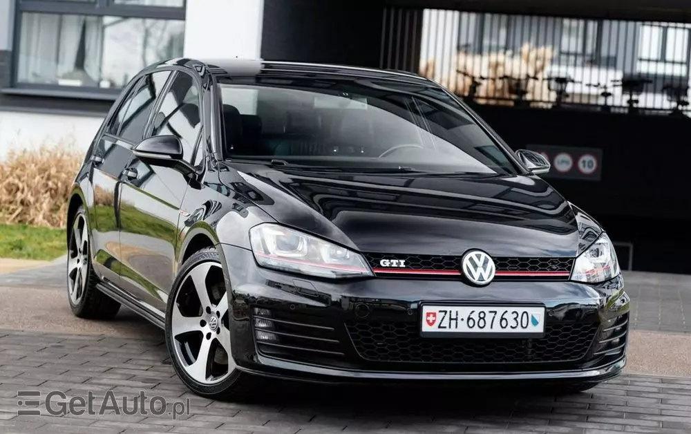 VOLKSWAGEN Golf VII 2.0 TSI BMT GTI Performance DSG