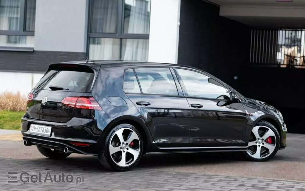 VOLKSWAGEN Golf VII 2.0 TSI BMT GTI Performance DSG