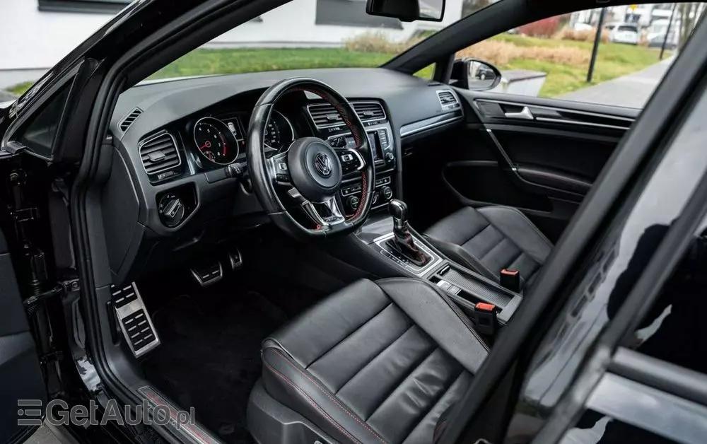 VOLKSWAGEN Golf VII 2.0 TSI BMT GTI Performance DSG