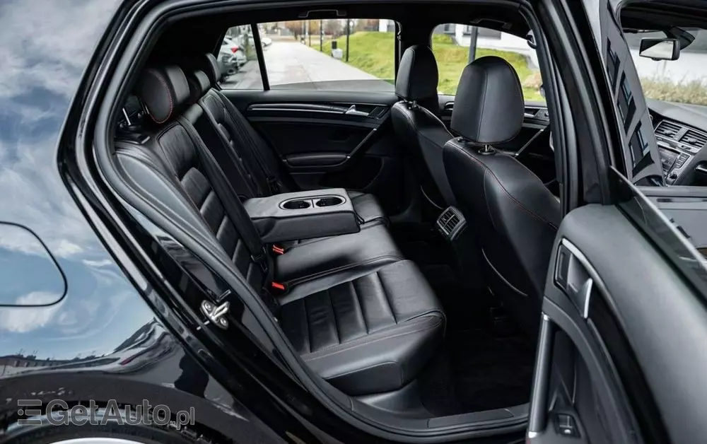 VOLKSWAGEN Golf VII 2.0 TSI BMT GTI Performance DSG