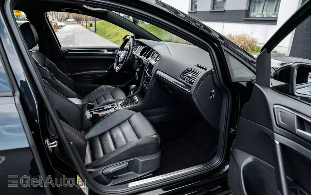 VOLKSWAGEN Golf VII 2.0 TSI BMT GTI Performance DSG