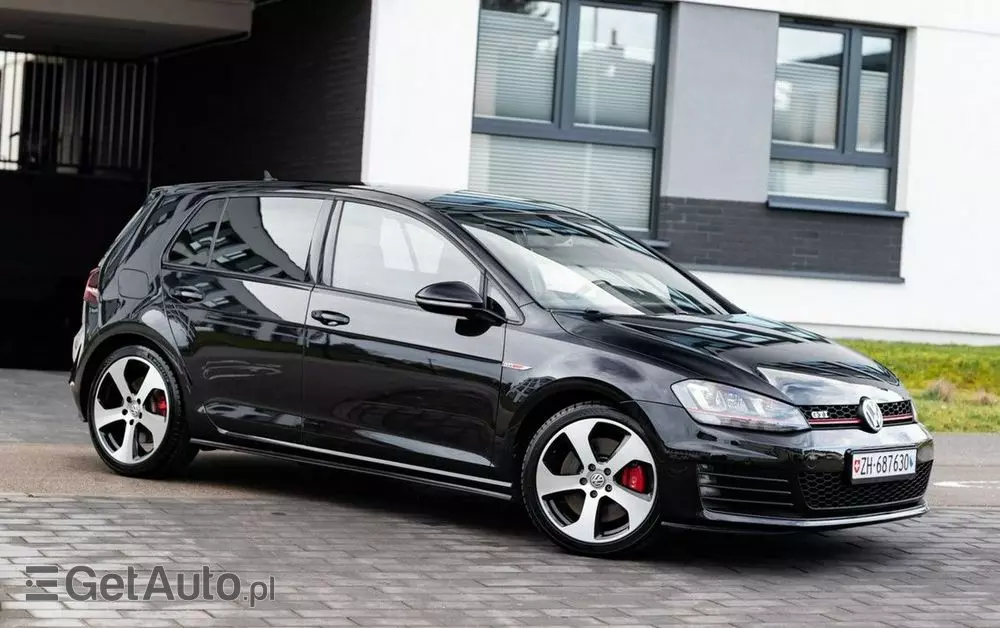 VOLKSWAGEN Golf VII 2.0 TSI BMT GTI Performance DSG
