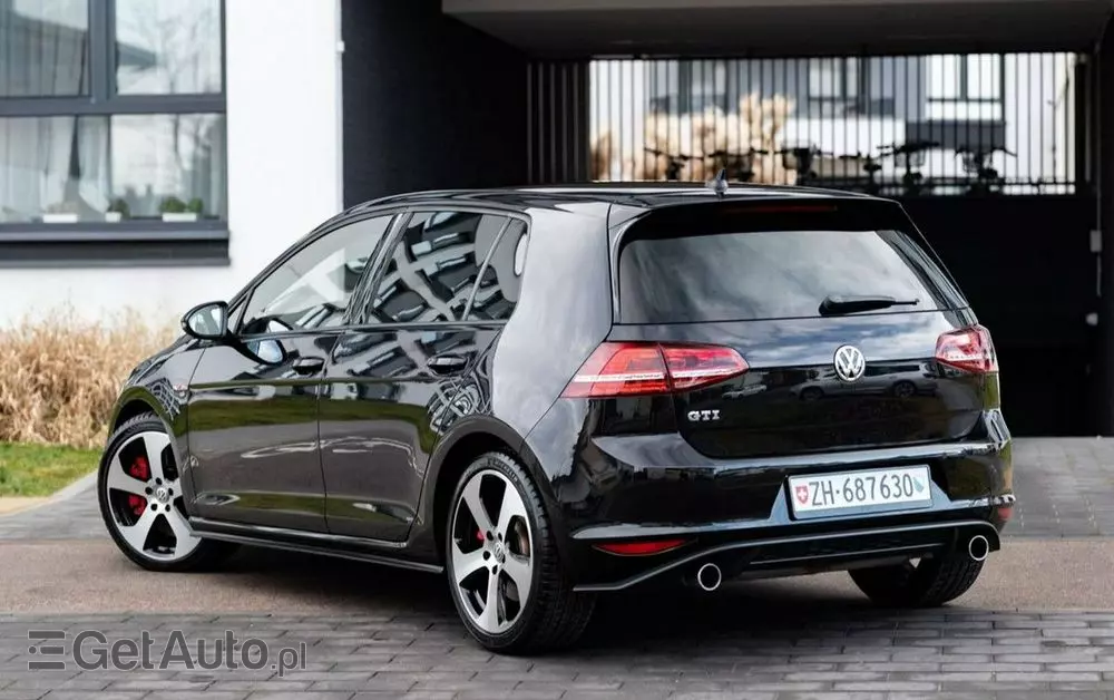 VOLKSWAGEN Golf VII 2.0 TSI BMT GTI Performance DSG