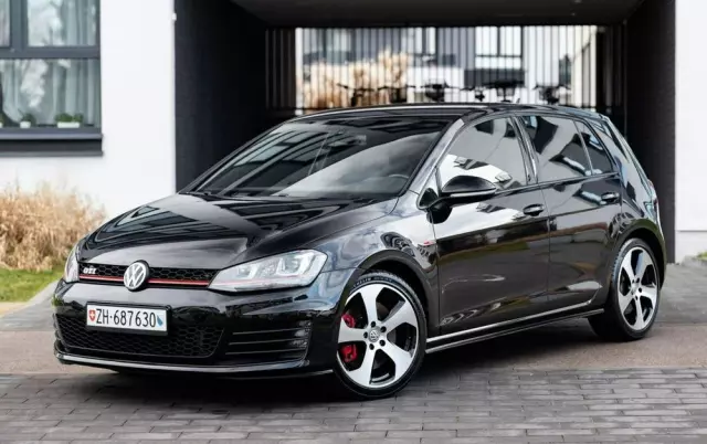 VOLKSWAGEN Golf VII 2.0 TSI BMT GTI Performance DSG