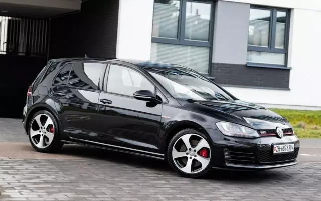 VOLKSWAGEN Golf VII 2.0 TSI BMT GTI Performance DSG