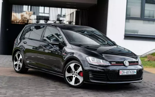 VOLKSWAGEN Golf VII 2.0 TSI BMT GTI Performance DSG