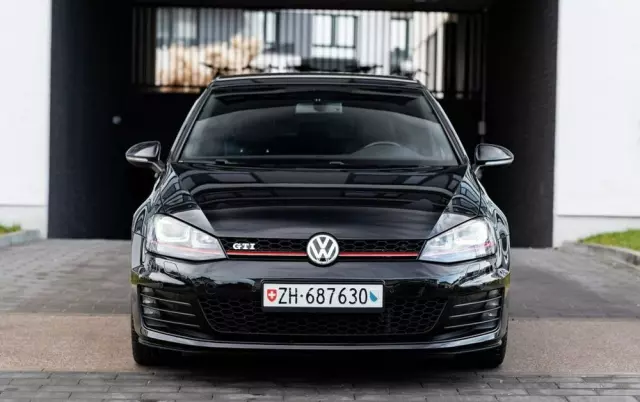 VOLKSWAGEN Golf VII 2.0 TSI BMT GTI Performance DSG