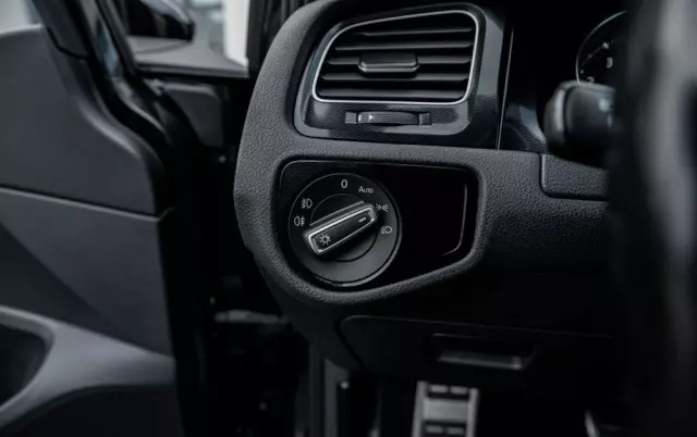 VOLKSWAGEN Golf VII 2.0 TSI BMT GTI Performance DSG