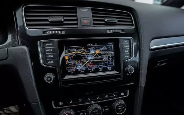 VOLKSWAGEN Golf VII 2.0 TSI BMT GTI Performance DSG